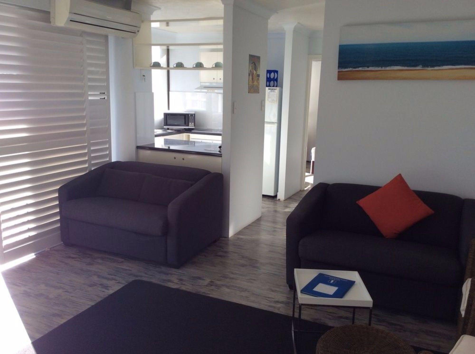 Pacific Broadbeach Aparthotel 4*